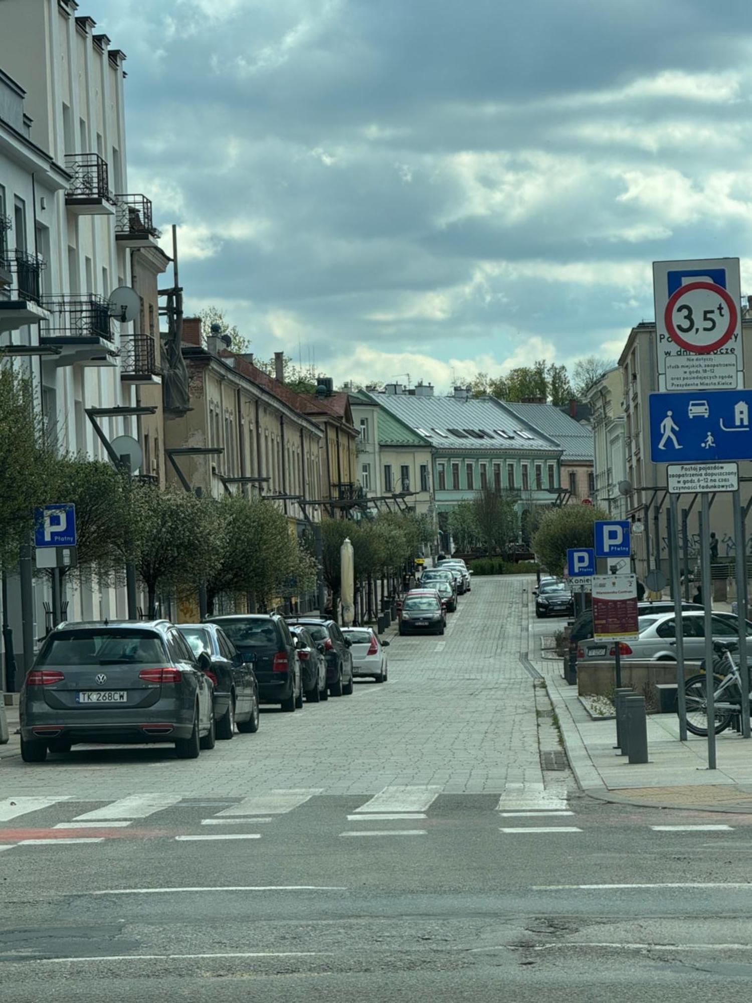 Smart Central Stay 2, Rynek, Sienkiewicza 24-Hour Check-In Zameldowanie Calodobowe Kielce Exterior foto